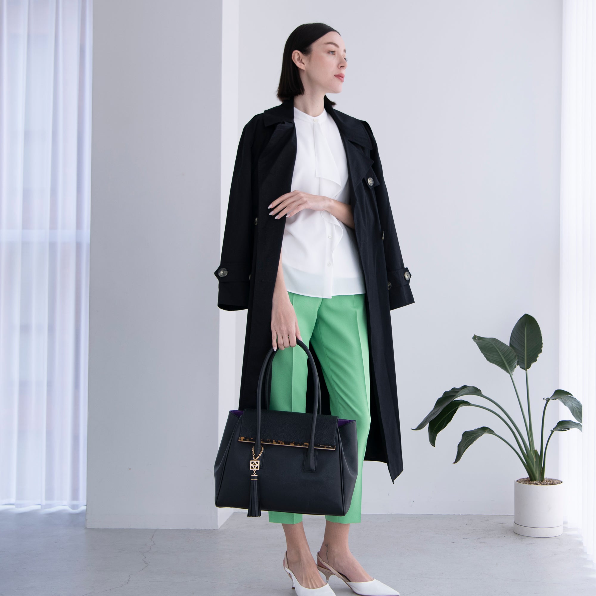 ARIANNA:フラップ付ショルダーバッグ