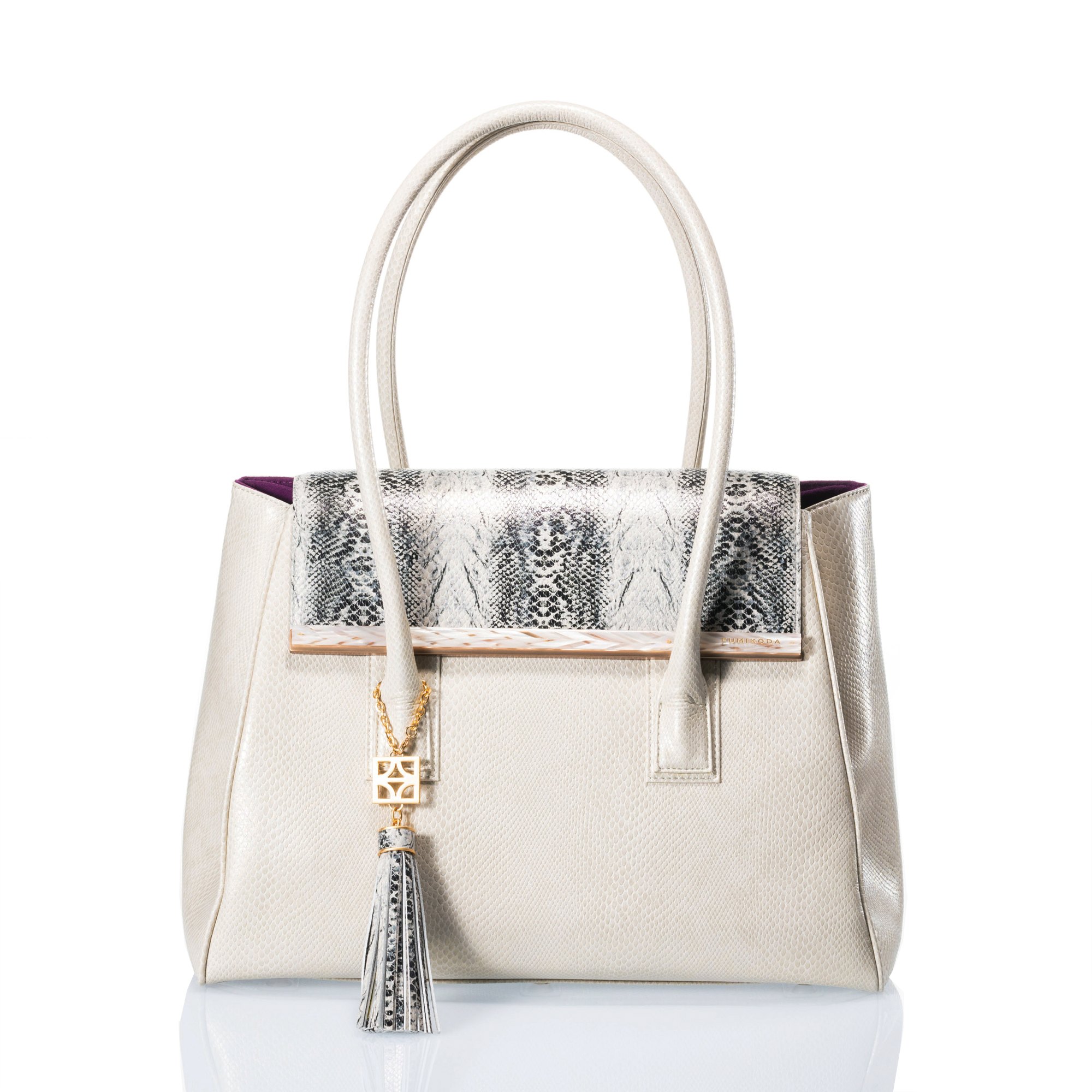 ARIANNA:フラップ付ショルダーバッグ