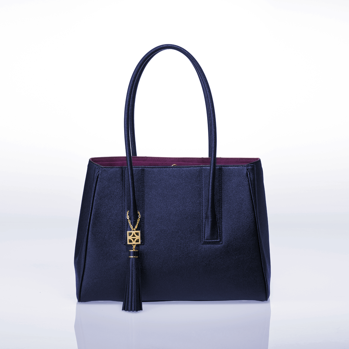 ARIANNA:フラップ付ショルダーバッグ