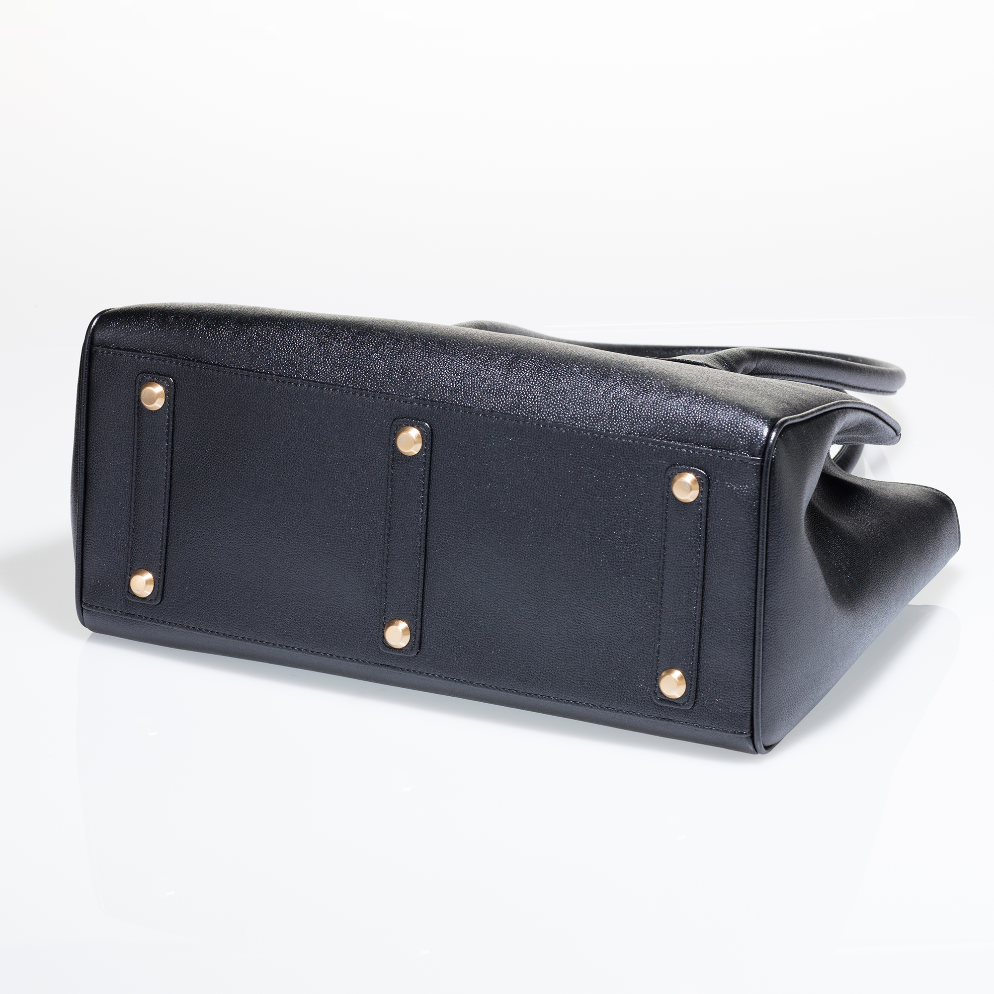 ARIANNA:フラップ付ショルダーバッグ