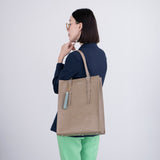 GENE: Zipper vertical tote bag