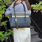 ARIANNA II:フラップ付ショルダーバッグ(S)