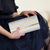 TALA:チェーンストラップ付クラッチバッグ