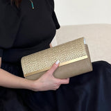 TALA:チェーンストラップ付クラッチバッグ