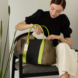 MEGAN:ファスナー付ハンドバッグ