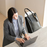 GENE: Zipper vertical tote bag