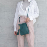 HELEN:マチ付きクロスボディバッグ