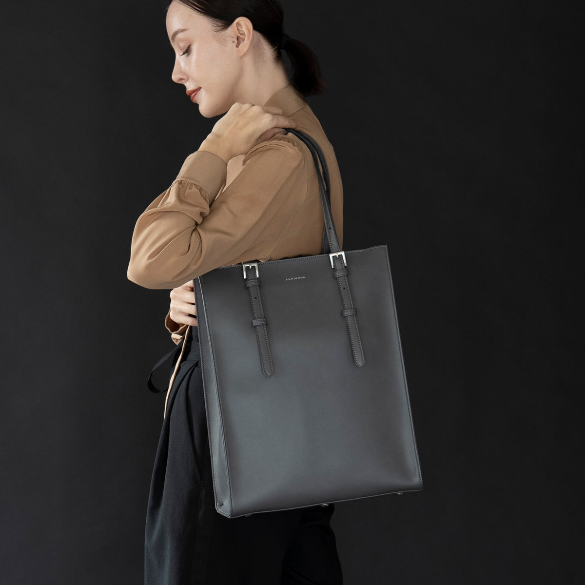取引先の印象を高める 使いやすさを極めたビジネスバッグ – FUMIKODA