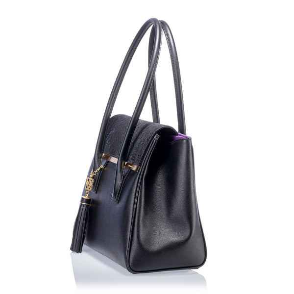 ARIANNA: Shoulder bag with flap