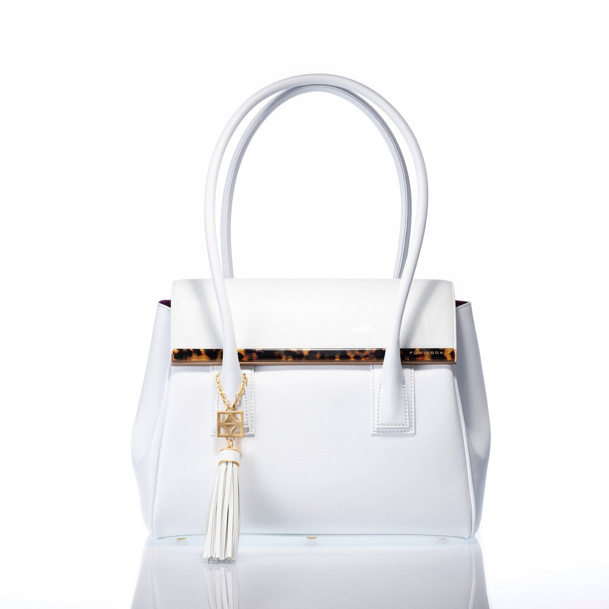 美品　FUMIKODA タッセルつきショルダーバッグ（総額約10万） FUMIKODA タッセルつきショルダーバッグ（総額約10万） 商品