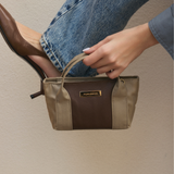 VENUS：スマホポーチ